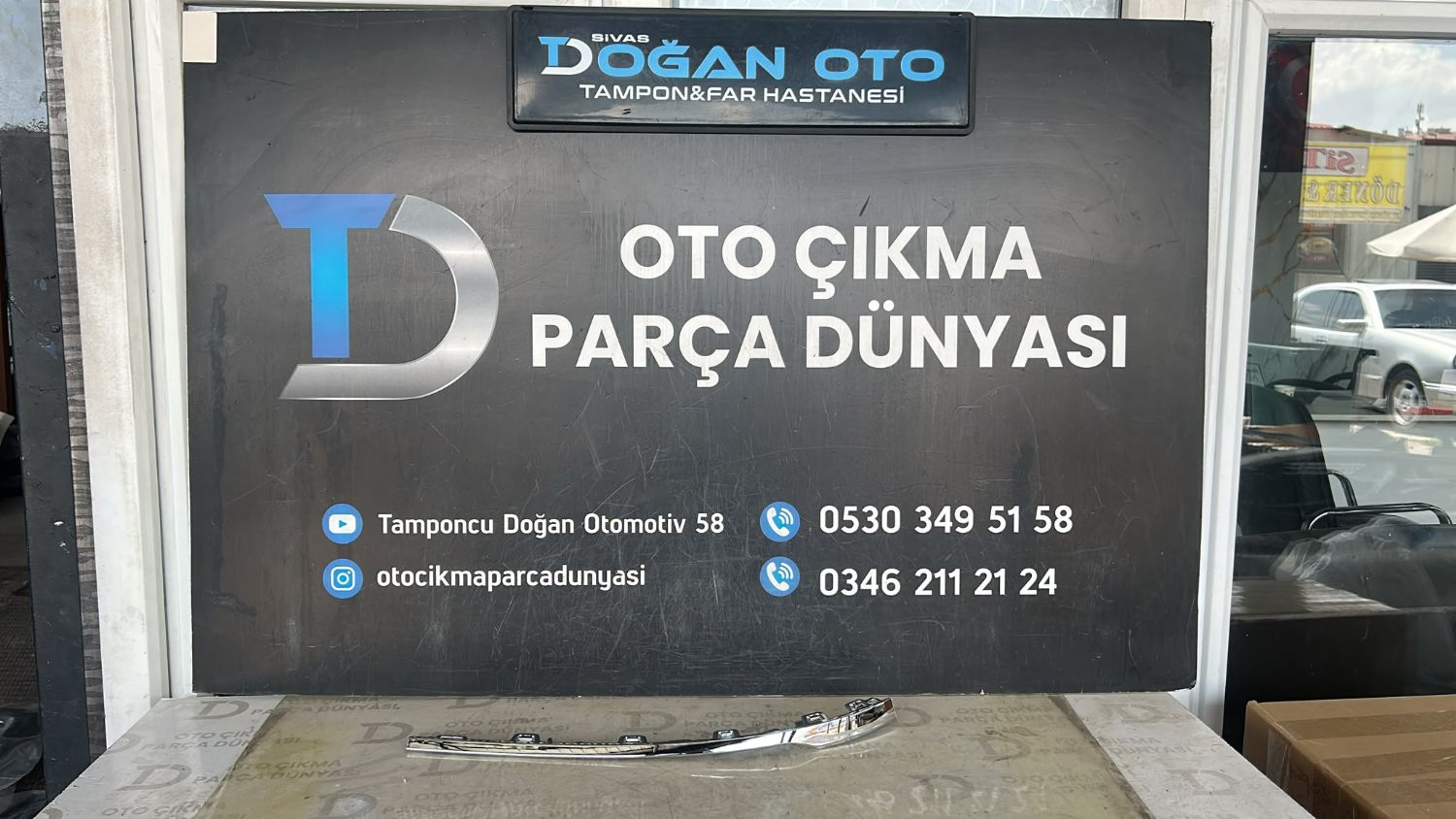 Volkswagen Passat B8 �n Tampon Alt Krom ��tas� 2014 - 2019 YEN� SIFIR